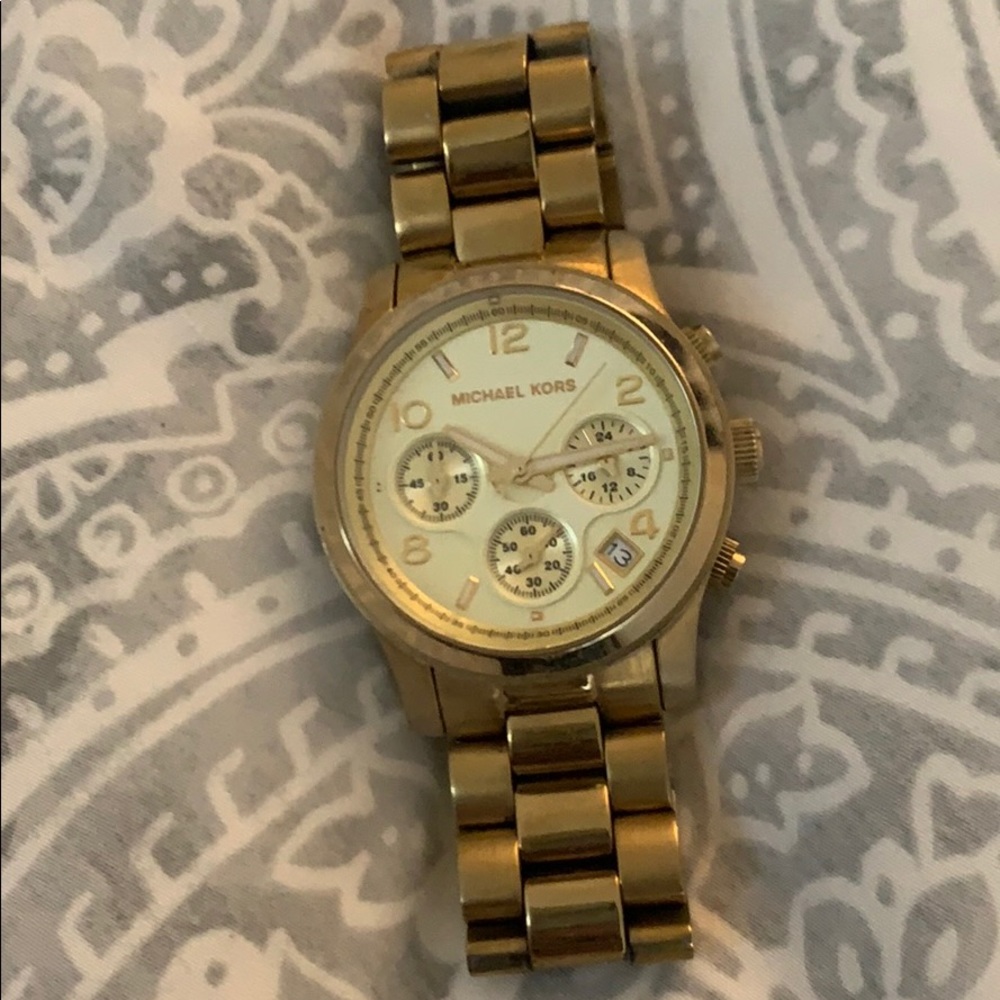 Michael kors watch gently used